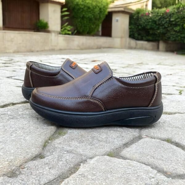 Man's brown leather fancy Dress shoes - Image 3