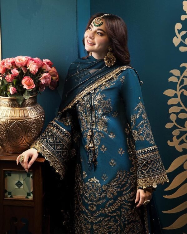 ASIM JOFA_ Exclusive! Haniya Amir Stuns in Our Latest Masterpiece