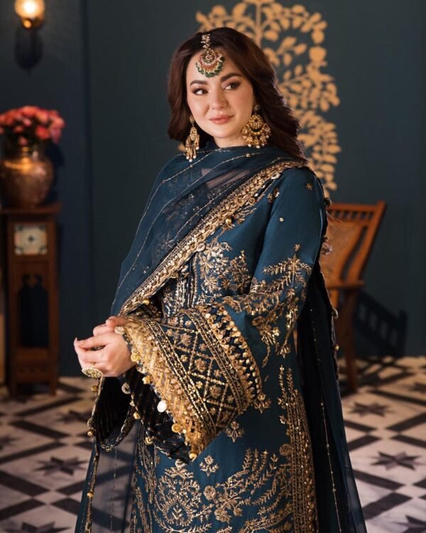 ASIM JOFA_ Exclusive! Haniya Amir Stuns in Our Latest Masterpiece - Image 2