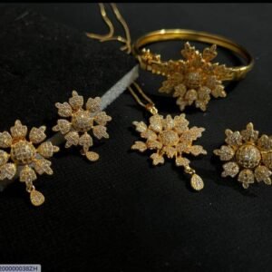 Gold plated artificial jewellery set 4 Pcs